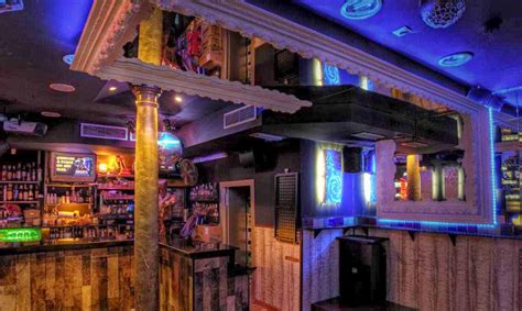 pub gay granada|Guía Gay de Granada: bares, clubes y saunas LGTBIQ+.